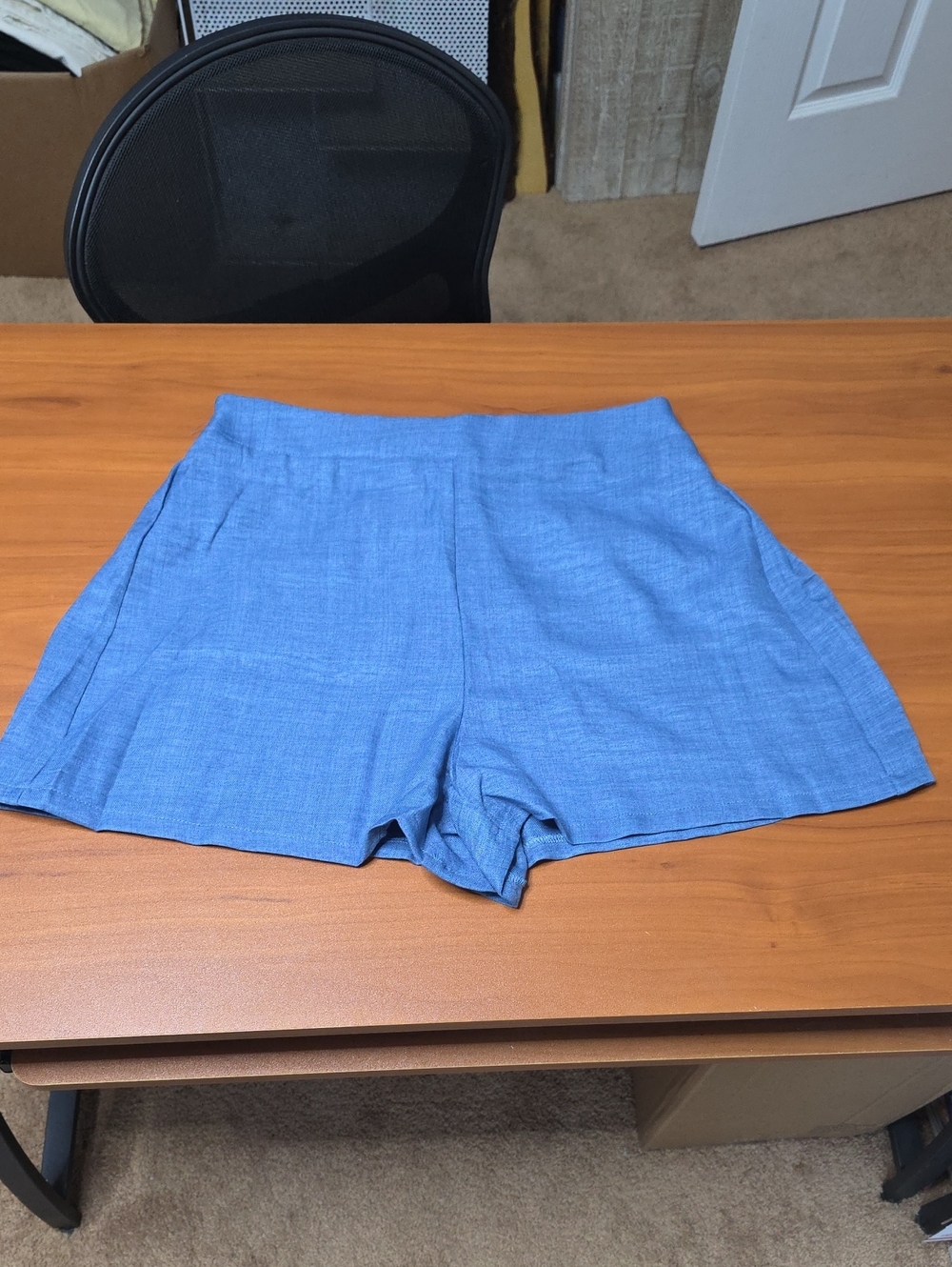 Shein Women's Blue Lightweight Linen-Blend Shorts